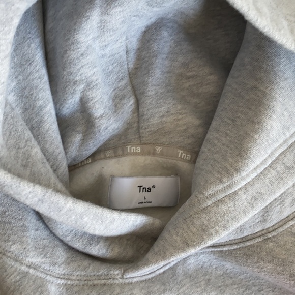 Hoddie - Picture 3 of 5